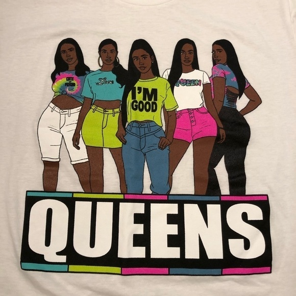 On‎ Fire Queens Friends White Tee Cropped Size 2XL​ - Picture 2 of 5